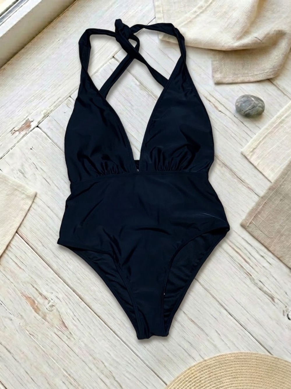 NWT Cupshe Black Deep V-Neck Halter One-Piece Swimsuit - Size M